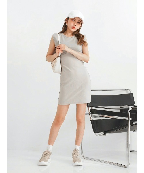 ダーリッチ　ノースリーブミニワンピ　ベージュ ダーリッチ Darich ウエストオープンストリングニットミニ