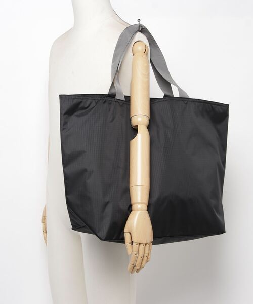 SFW（エスエフダブリュー）の「【保冷保温】シンプル特大トートバッグ（トートバッグ・レディース・ブラック/ネイビー/カーキ・FREE）」の7枚目の写真