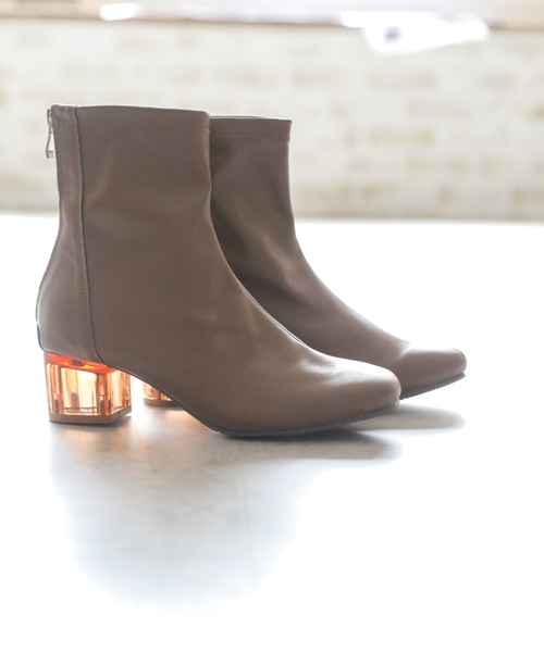 VIVIAN（ヴィヴィアン）の「クリアヒールストレッチショートブーツ（ブーツ・レディース・ブラック/ダークブラウン/アイボリー/グレー系その他7・LL/S/M/L）」の3枚目の写真