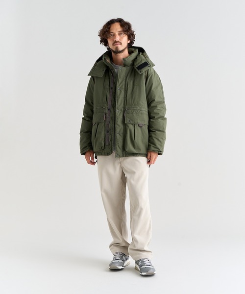 NANGA（ナンガ）の「HINOC DOWN JACKET(MEN)/ヒノックダウンジャケット（メンズ）（ダウンジャケット/コート・メンズ・チャコールグレー/カーキ/ベージュ/ブラウン/ダークブラウン/ネイビー/ライトベージュ/パープル/グリーン系その他・L/S/M/XL/XXL）」の12枚目の写真