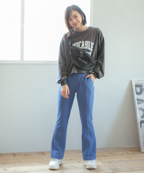 repipi armario(レピピ アルマリオ)の「カレッジロゴショート丈Tシャツ(Tシャツ/カットソー・キッズ・ホワイト/オレンジ/チャコールグレー/グリーン・MEDIUM/SMALL/LARGE)」の22枚目の写真