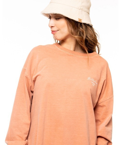 BILLABONG(ビラボン)の「BILLABONG レディース TRYANGLE LOGO LS TEE ロンT 【2021年秋冬モデル】/ビラボン バックプリント長袖ロンT(Tシャツ/カットソー・レディース・ブラウン/ピンク/ブラック/オフホワイト・MEDIUM/LARGE)」の17枚目の写真