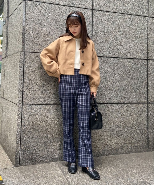 EPIMI E'PIMMY（エピミエピミー）の「ビッグカラーショートジャケット（その他アウター・レディース・ブラック/ベージュ/アイボリー/杢グレー・MEDIUM）」の10枚目の写真