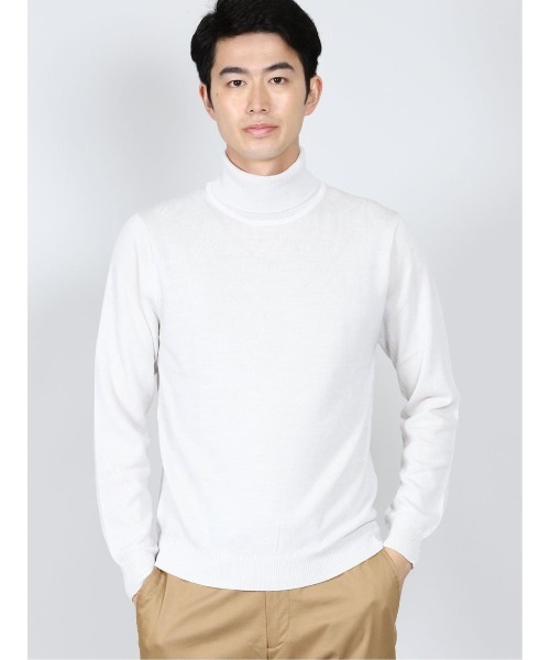 Alexander Julian（アレキサンダージュリアン）の「アレキサンダージュリアンメンズ/ALEXANDER JULIAN：MEN  抗ピリング ウール タートルニット（ニット/セーター・メンズ・ベージュ/ブラウン/イエロー/ワインレッド/ブラック/アイボリー/ターコイズブルー/グレー・MEDIUM/LARGE/X-LARGE）」の2枚目の写真