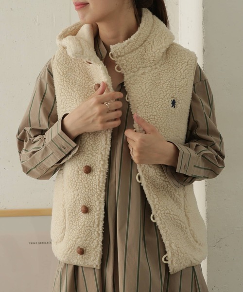 GYMPHLEX（ジムフレックス）の「GYMPHLEX　BOA HOODED VEST（ベスト・レディース・ブラウン/アイボリー/グレー系その他・14）」の2枚目の写真