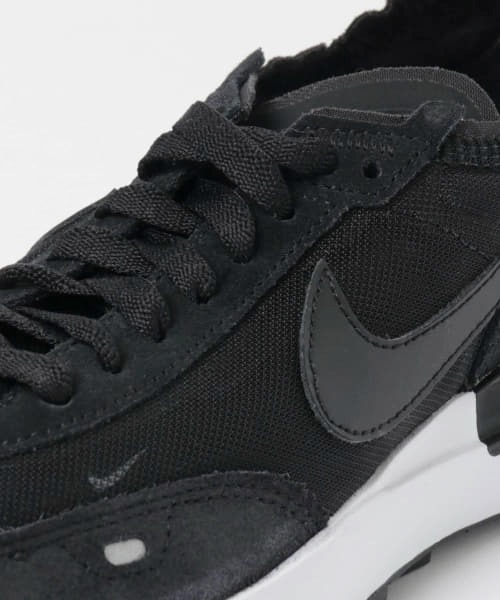 NIKE(ナイキ)の「NIKE ウィメンズ ワッフル 1(スニーカー・レディース・ホワイト/ブラック系その他・23.5/24/24.5)」の4枚目の写真