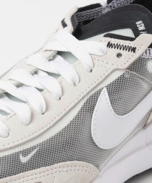 NIKE(ナイキ)の「NIKE ウィメンズ ワッフル 1(スニーカー・レディース・ホワイト/ブラック系その他・23.5/24/24.5)」の3枚目の写真