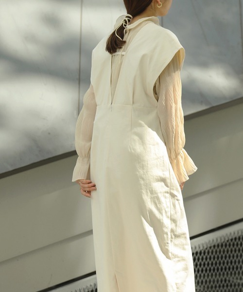 Bab（バブ）の「リボンセットジャンパースカート（ワンピース・レディース・ブラウン/ベージュ/アイボリー・M）」の2枚目の写真