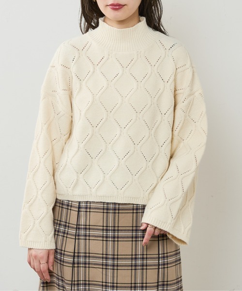 natural couture(ナチュラルクチュール)の「アイレットアーガイルハイネックニット(ニット/セーター・レディース・ブラック/オフホワイト/サックスブルー/ピンクベージュ・FREE)」の18枚目の写真