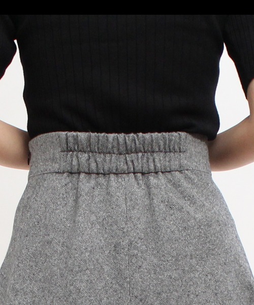 TRUDEA(トルディア)の「ビット付きツイードフレアスカート(スカート・レディース・ブラック/ブラウン・MEDIUM/LARGE/SMALL)」の19枚目の写真