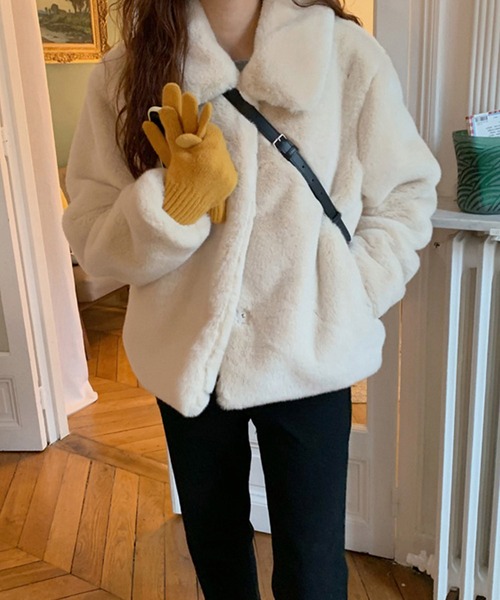 Doula Doula（ドゥーラドゥーラ）の「フェイクファー襟付きアウター（ブルゾン・レディース・ベージュ/ブラウン/ブルー・FREE）」の11枚目の写真