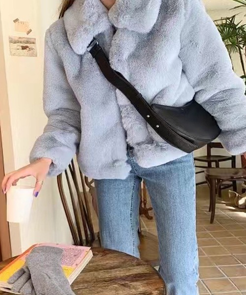 Doula Doula（ドゥーラドゥーラ）の「フェイクファー襟付きアウター（ブルゾン・レディース・ベージュ/ブラウン/ブルー・FREE）」の7枚目の写真