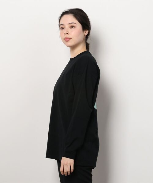 Onitsuka Tiger（オニツカタイガー）の「LS GRAPHIC TEE（Tシャツ/カットソー・レディース・ブラック/ホワイト・S/M/L/XL）」の13枚目の写真