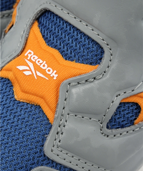 Reebok（リーボック）の「ベビー キッズ リーボック バーサ ポンプフューリー KIDS Reebok VERSA PUMP FURY（スニーカー・キッズ・ピンク/ブルー/グレー/パープル・13cm/16cm/14cm/15cm）」の11枚目の写真