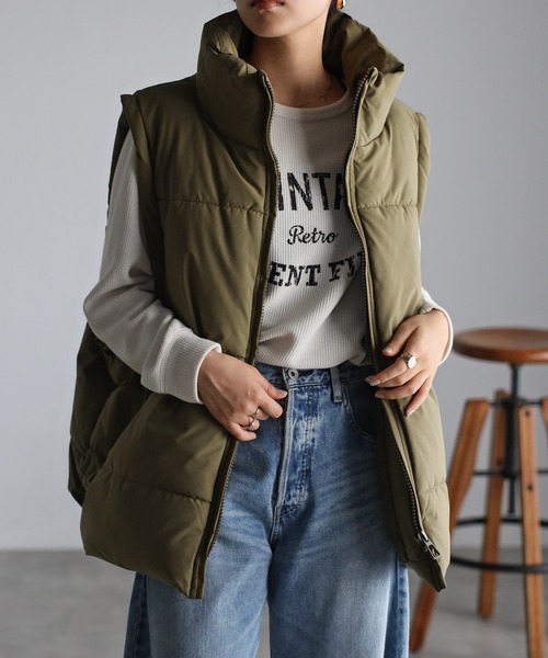 r.（アールドット）の「ファイバーダウン オーバーベスト（ダウン