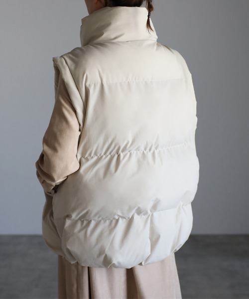 r.（アールドット）の「ファイバーダウン 　オーバーベスト（ダウンベスト・レディース・キナリ/ブラウン/ブラック/グレイッシュベージュ/グリーン/ミント/オリーブ・FREE）」の12枚目の写真