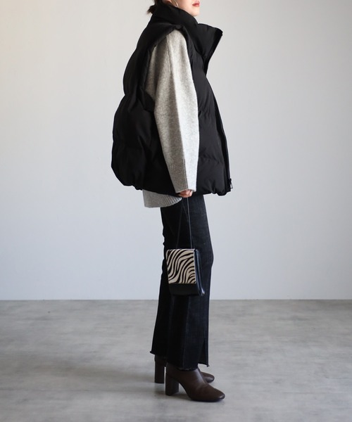 r.（アールドット）の「ファイバーダウン 　オーバーベスト（ダウンベスト・レディース・キナリ/ブラウン/ブラック/グレイッシュベージュ/グリーン/ミント/オリーブ・FREE）」の14枚目の写真