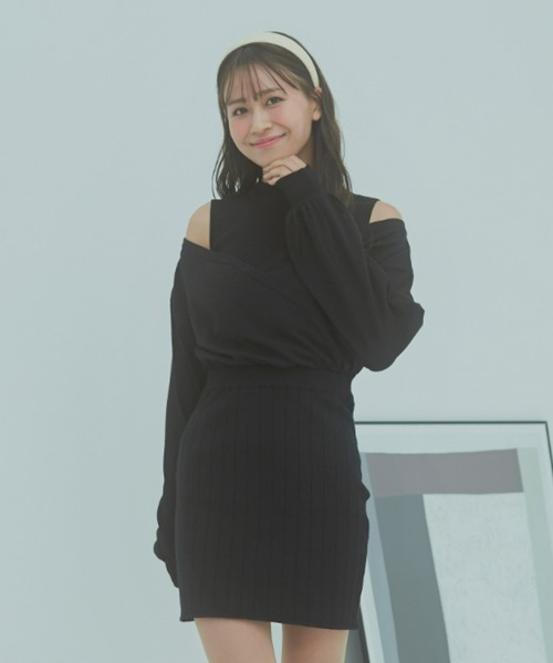 VIOLETTA（ヴィオレッタ）の「カシュクール肩あきニットワンピース