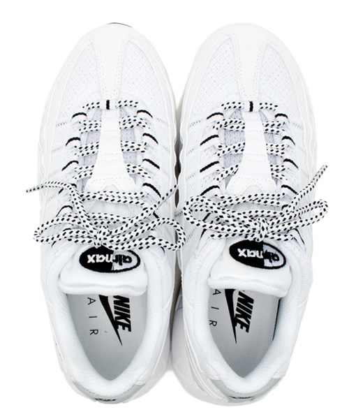 BEAMS BOY(ビームスボーイ)の「NIKE / エアマックス 95(609048-109)(スニーカー・レディース・ホワイト・25/24.5/24/25.5)」の2枚目の写真