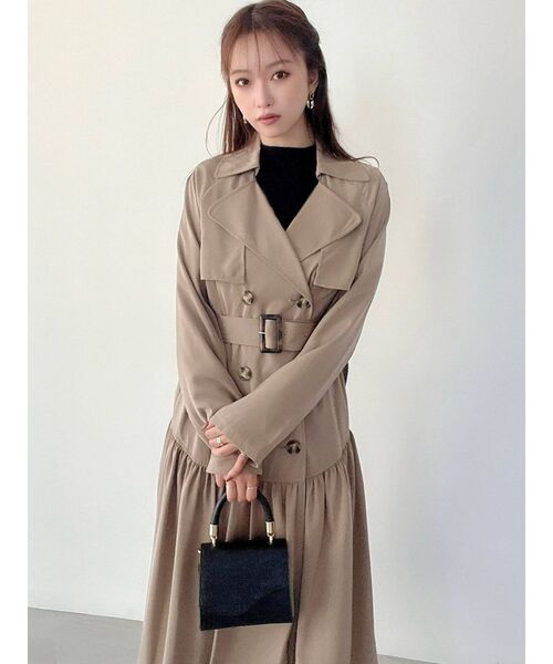 RESEXXY(リゼクシー)の「ティアードトレンチコート(トレンチコート・レディース・ベージュ/アイボリー/ラベンダー・FREE)」の6枚目の写真