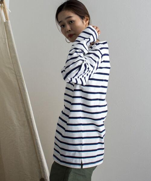 GEVACO（ゲバコ）の「【GEVACO/ゲバコ】オープンエンド度詰め天竺 ボーダー長袖ボートネックTシャツ（Tシャツ/カットソー・メンズ・ホワイト×ブルー/ホワイト×ネイビー/ネイビー×ホワイト・SMALL/MEDIUM/LARGE）」の5枚目の写真