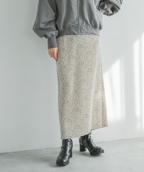 A part by(アパートバイ)の「プリーツイージータイトスカート(スカート・レディース・ブラウン/オレンジ/グリーン/ライトベージュ/ブラック/グリーン系その他5/ライトブラウン/ライトグレー/グレー系その他6/グレー系その他4/ネイビー/ベージュ/グリーン系その他4/ブラック系その他2/ライトブルー/ベージュ系その他/ブルー/キャメル/グレー系その他/カーキ・FREE)」の6枚目の写真