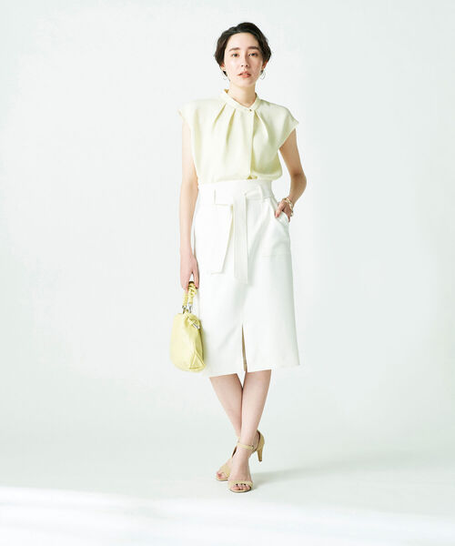 NOLLEY’S Sophi（ノーリーズソフィ）の「ジョーゼットアシメタックブラウス（シャツ/ブラウス・レディース・イエロー/オフホワイト/ホワイト系その他4・38/36）」の4枚目の写真
