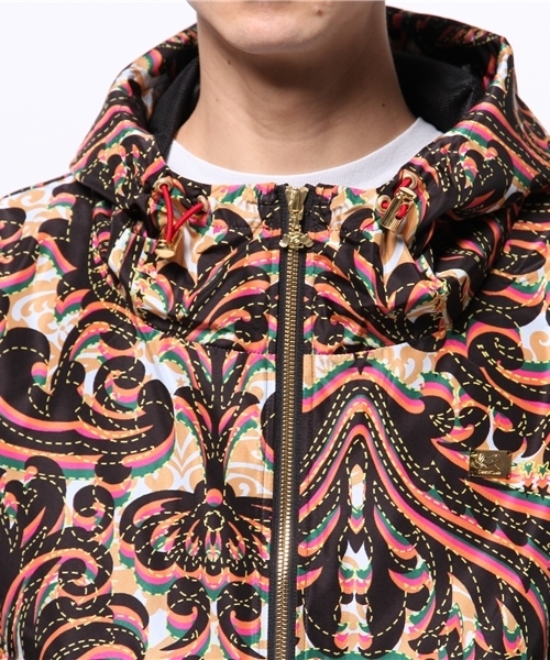 OUTLET（アウトレット）の「【WHO'S WHO gallery】DCダマスク柄ウインドブレーカー（その他アウター・メンズ・マルチ・2/3/1）」の6枚目の写真