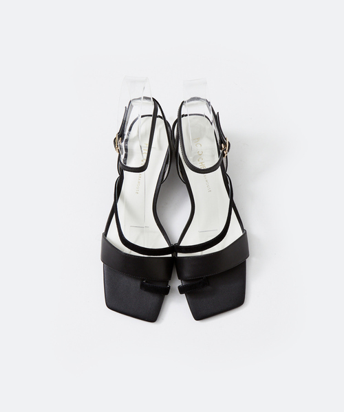 PICHE ABAHOUSE(ピシェ アバハウス)の「アンクルストラップトングサンダル(サンダル・レディース・ゴールド/ラベンダー/ブラック/その他・35/36/37/38/39)」の6枚目の写真