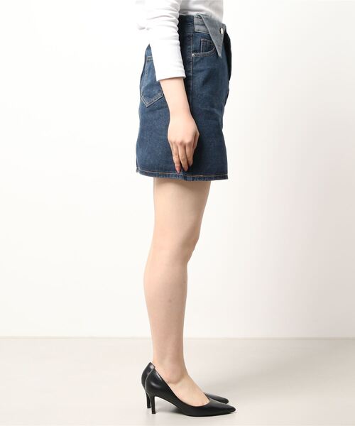 urge：（アージコロン ）の「【URGE：】ひざ丈 デザイン 台形 デニムスカート（デニムスカート・レディース・ブルー・SMALL/MEDIUM/LARGE/X-LARGE）」の9枚目の写真
