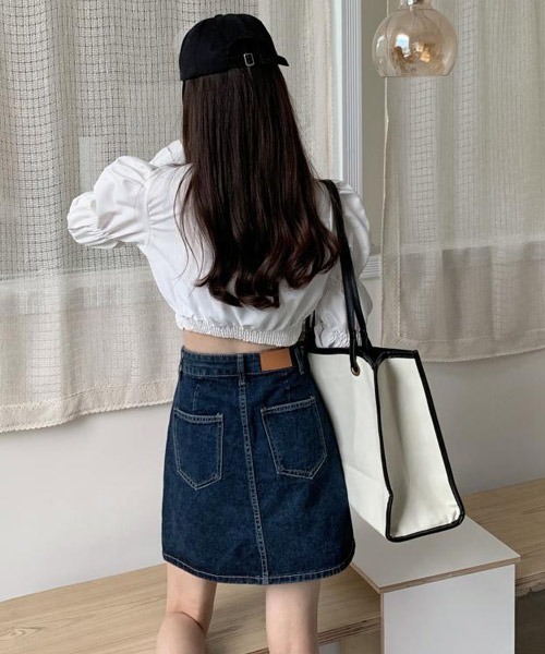 urge：（アージコロン ）の「【URGE：】ひざ丈 デザイン 台形 デニムスカート（デニムスカート・レディース・ブルー・SMALL/MEDIUM/LARGE/X-LARGE）」の7枚目の写真