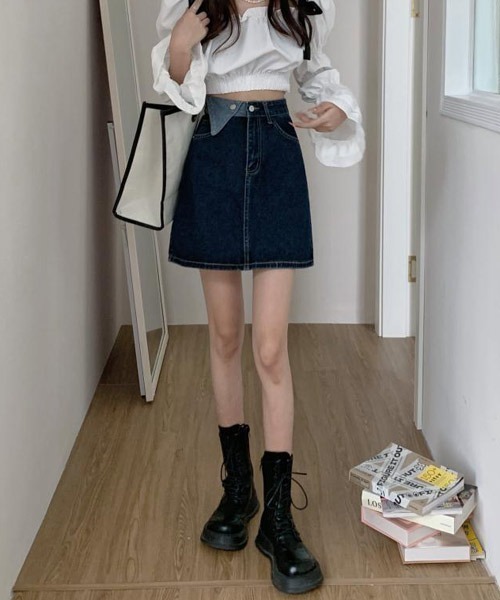 urge：（アージコロン ）の「【URGE：】ひざ丈 デザイン 台形 デニムスカート（デニムスカート・レディース・ブルー・SMALL/MEDIUM/LARGE/X-LARGE）」の2枚目の写真