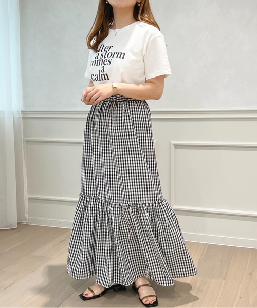 apres jour(アプレジュール)の「ティアードギャザーロングスカート【ZOZOTOWN限定アイテム】(スカート・レディース・ブラック/その他/ベージュ/アイボリー・フリー/X-LARGE)」の4枚目の写真