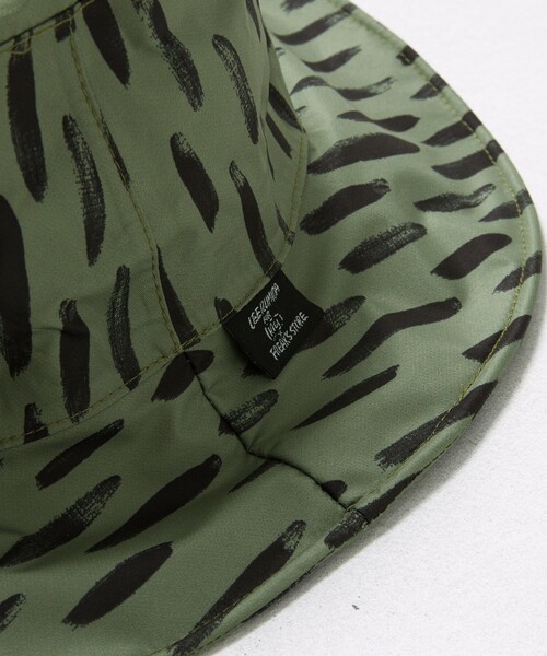 KiU（キウ）の「KiU x IZUMIDA LEE/キウ×イズミダリー 別注 3LAYLER TREK HAT（ハット・レディース・ベージュ/オリーブ・ONE SIZE）」の9枚目の写真