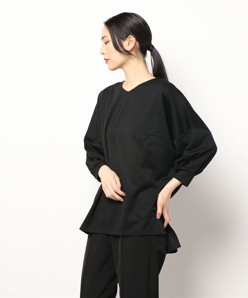 KOBE LETTUCE(コウベレタス)の「サイドスリットロングチュニック(Tシャツ/カットソー・レディース・ブラック/オフホワイト/ブルー/グレイッシュベージュ・FREE)」の15枚目の写真