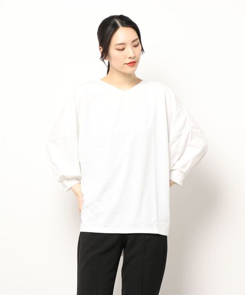 KOBE LETTUCE(コウベレタス)の「サイドスリットロングチュニック(Tシャツ/カットソー・レディース・ブラック/オフホワイト/ブルー/グレイッシュベージュ・FREE)」の16枚目の写真