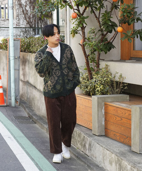 BeAMS DOT(ビームスドット)の「【WEB限定】BeAMS DOT / 幾何学柄 カーディガン(カーディガン/ボレロ・メンズ・グリーン/ブラック・LARGE/MEDIUM)」の5枚目の写真