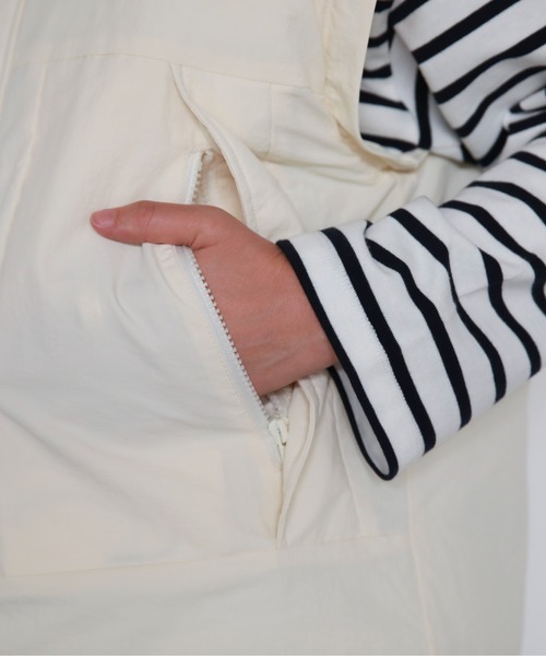 feepur（フェピュール）の「2wayモンスターコート / ベスト（ダウンジャケット/コート・レディース・ブラック/オフホワイト・MEDIUM）」の6枚目の写真