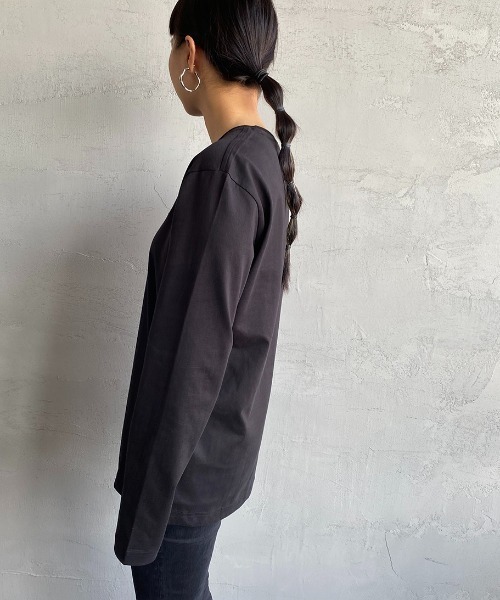 LACOSTE（ラコステ）の「【WEB限定】[LACOSTE/ラコステ] ワンポイントロゴ クルーネックロンT（Tシャツ/カットソー・レディース・ホワイト/ブラック・4/3/5）」の10枚目の写真