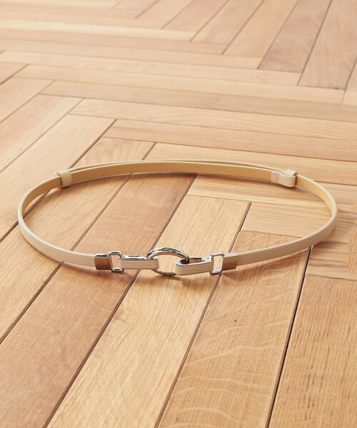 COMME CA ISM（コムサイズム）の「フックスライド　細ベルト（ベルト・レディース・ブラック/ベージュ・FREE）」の7枚目の写真