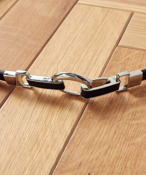 COMME CA ISM（コムサイズム）の「フックスライド　細ベルト（ベルト・レディース・ブラック/ベージュ・FREE）」の6枚目の写真