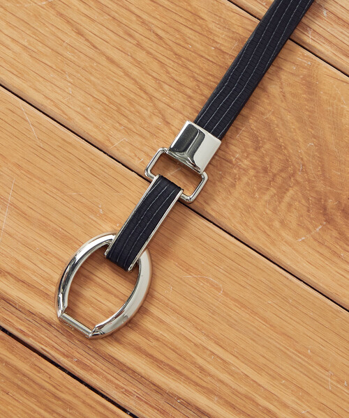COMME CA ISM（コムサイズム）の「フックスライド　細ベルト（ベルト・レディース・ブラック/ベージュ・FREE）」の5枚目の写真