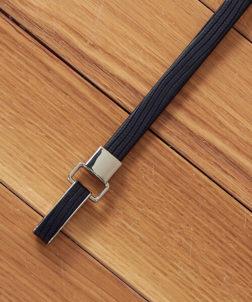 COMME CA ISM（コムサイズム）の「フックスライド　細ベルト（ベルト・レディース・ブラック/ベージュ・FREE）」の4枚目の写真