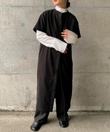 ノーカラーフライフロントデザインワンピース