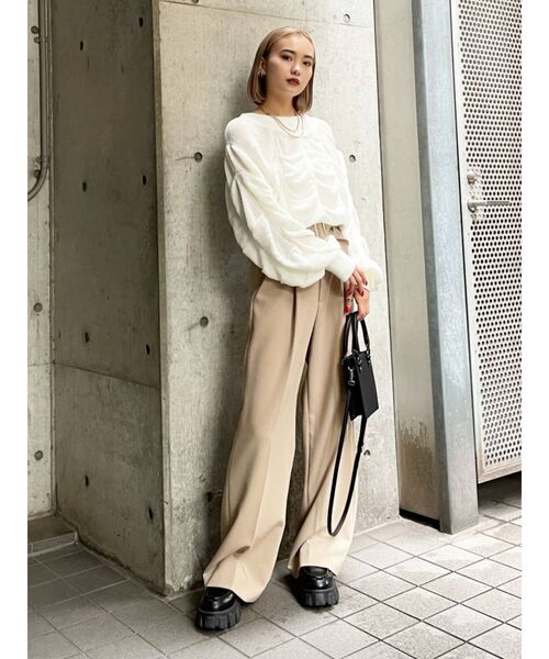 EMODA（エモダ）の「ワイドベルトハイウエストルーズパンツ（その他パンツ・レディース・ブラック/ベージュ/レッド・SMALL/MEDIUM）」の6枚目の写真