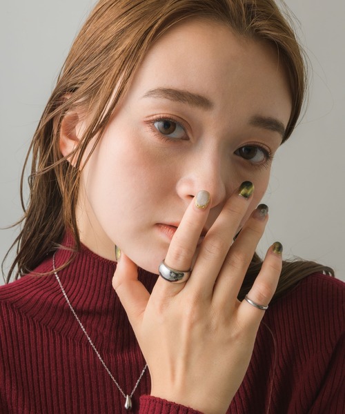 muku(ムク)の「金属アレルギー対応 ニュアンスドロップネックレス/サージカルステンレス/316L(ネックレス・レディース・シルバー/ゴールド・45cm/52cm)」の5枚目の写真