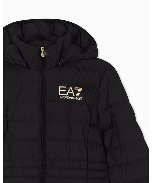 EMPORIO ARMANI EA7(エンポリオアルマーニイーエーセブン)の「【エンポリオ アルマーニ EA7】Core Lady フード付きジャケット 再生テクニカルファブリック パディング入り(ダウンジャケット/コート・レディース・ブラック/ピンク系その他/ブラック系/ブラック系その他・SMALL/MEDIUM/X-SMALL/LARGE/X-LARGE)」の8枚目の写真