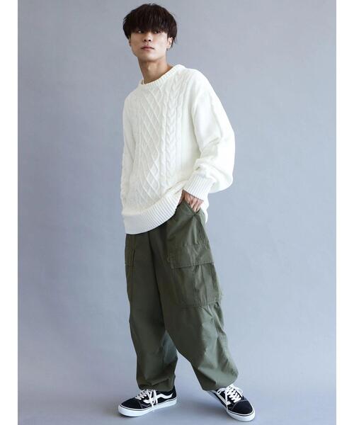 CRAFT STANDARD BOUTIQUE（クラフトスタンダードブティック）の「モールケーブル編みクルーネックニット（ニット/セーター・メンズ・ブラック/ブルーグリーン/グレイッシュベージュ/オフホワイト/チャコールグレー/グレー・M/L/LL）」の15枚目の写真