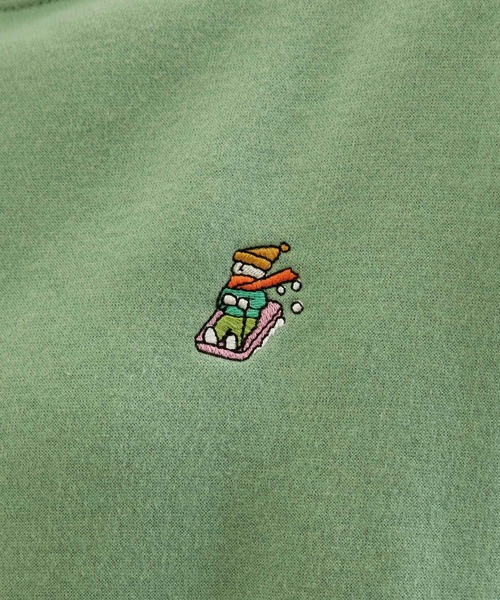 POU DOU DOU(プードゥドゥ)の「ワンポイント刺繍 裏起毛ワイドトレーナー(スウェット・レディース・アイボリー/オレンジ/ダークグレー/ミント・3)」の8枚目の写真