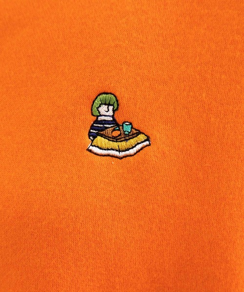 POU DOU DOU(プードゥドゥ)の「ワンポイント刺繍 裏起毛ワイドトレーナー(スウェット・レディース・アイボリー/オレンジ/ダークグレー/ミント・3)」の15枚目の写真